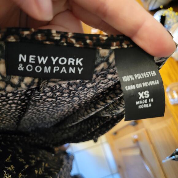 Leopard Print Faux Wrap Midi Dress V Neck New York & Company XS Stretchy - Picture 7 of 7